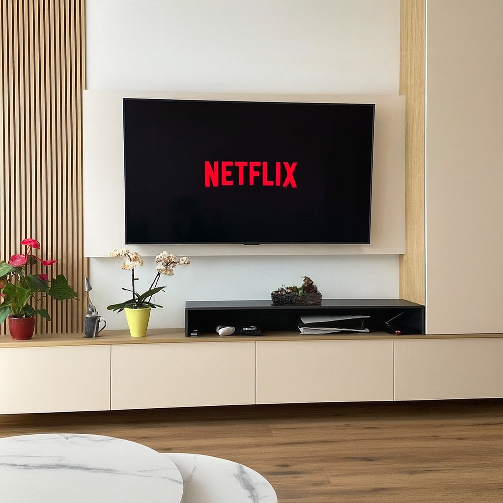 Modern nappali Netflix logóval